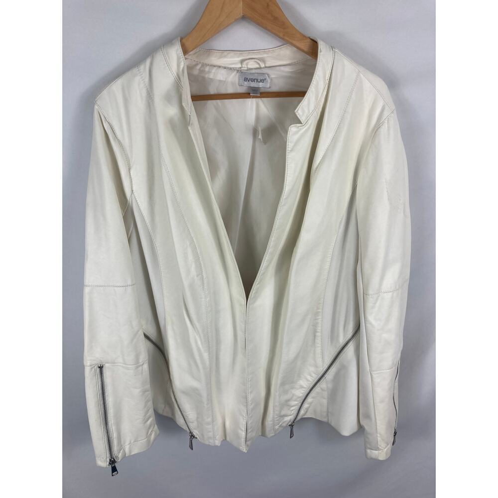 New Avenue Faux Leather Jacket White Size 22/24